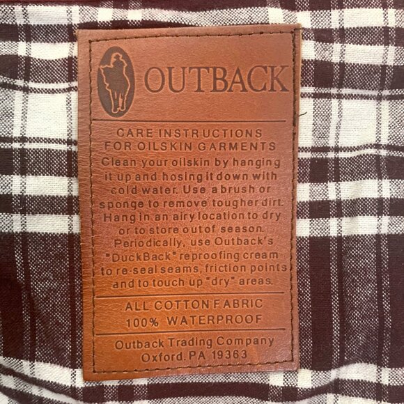 OUTBACK Trading Co. Women’s Stormy Oilskin Quilted Jacket 29603 in Berry Size S - Picture 10 of 11